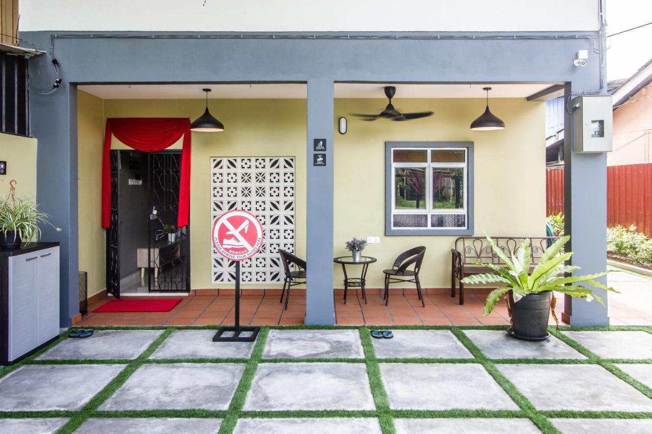 Explore 5Br Gardenhouse Retreats Butterworth Exterior foto